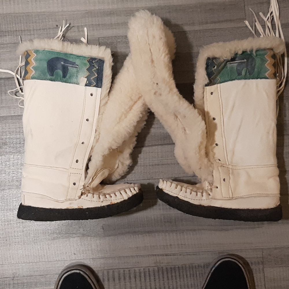 Black Dog Rising Mukluks